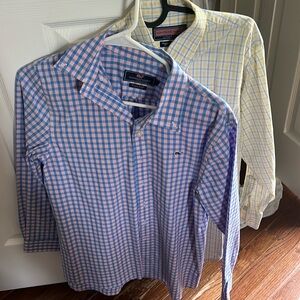 2 vineyard vines button downs- like new.  No tears or stains